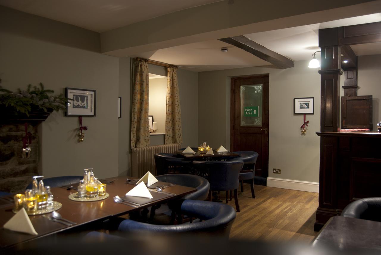 The Fforest Inn Llanfihangel-nant-Melan Экстерьер фото